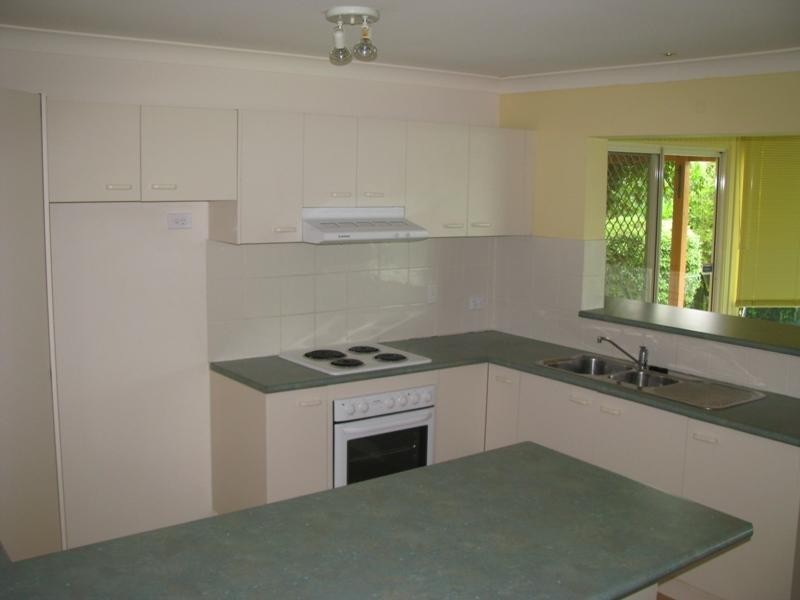 5 Dewhurst Crescent, Raceview QLD 4305