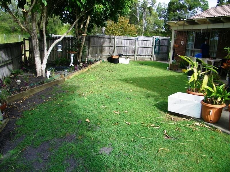 16 Kentia Court, Flinders View QLD 4305