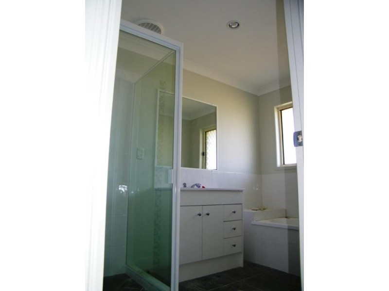 18 (Lot 9) Eric Drive, Blackstone QLD 4304