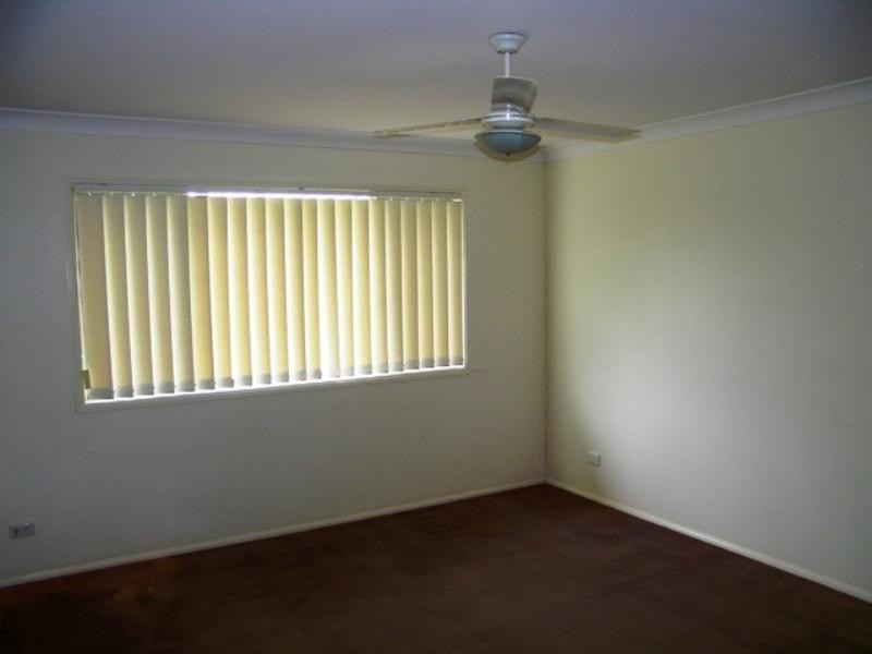 6 Drayton Place, Yamanto QLD 4305