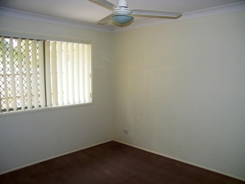 6 Drayton Place, Yamanto QLD 4305