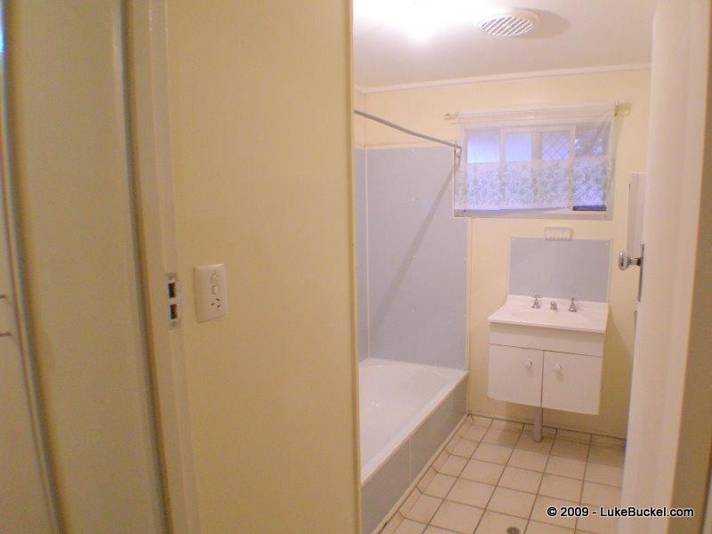 4 Cooneana Street, Bundamba QLD 4304