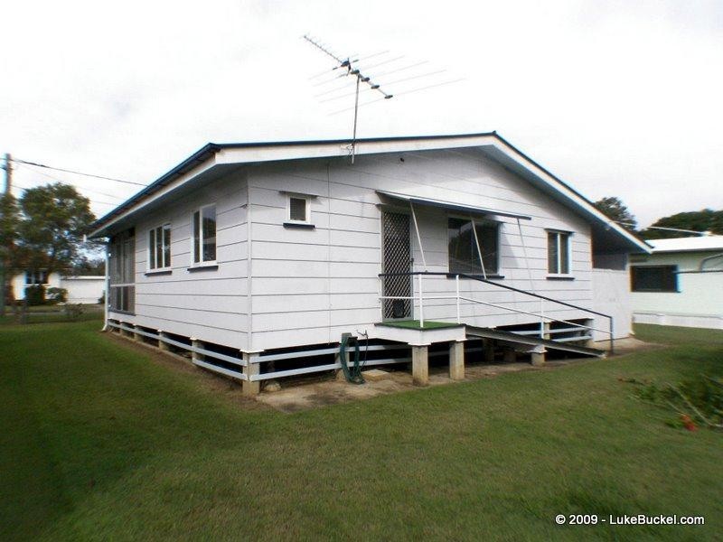 8 Watsonia Drive, Leichhardt QLD 4305