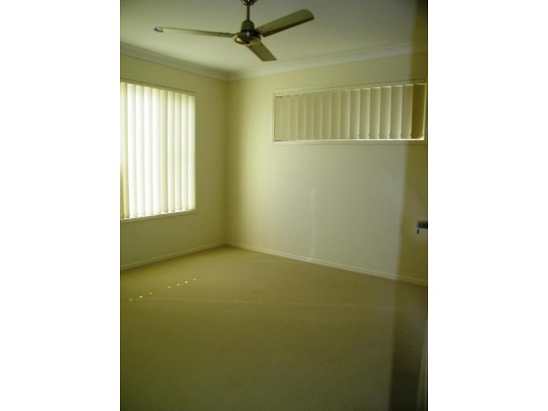 60 Dornoch Crescent, Raceview QLD 4305