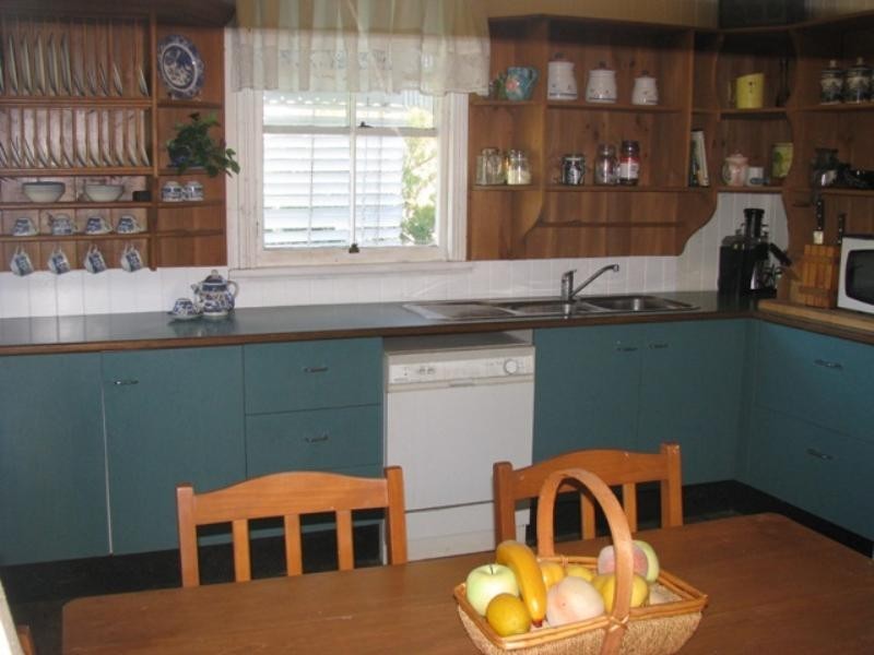 7 Spring Street, East Ipswich QLD 4305