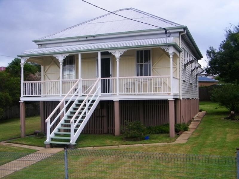 2 Cuffes Lane, North Ipswich QLD 4305