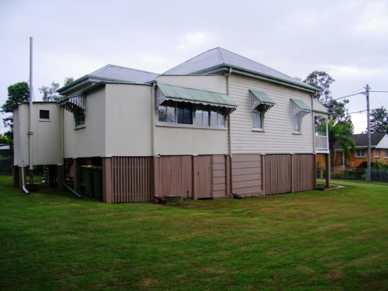 2 Cuffes Lane, North Ipswich QLD 4305