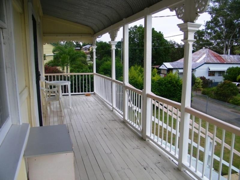 2 Cuffes Lane, North Ipswich QLD 4305