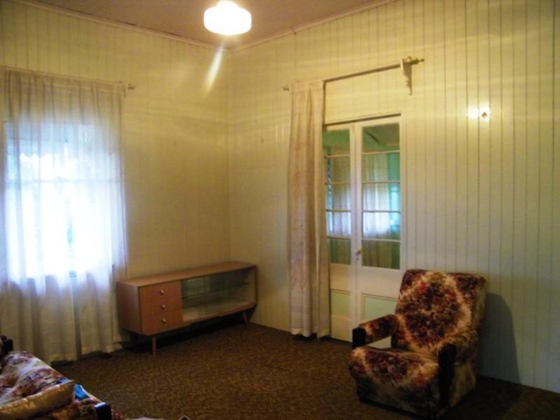 2 Cuffes Lane, North Ipswich QLD 4305