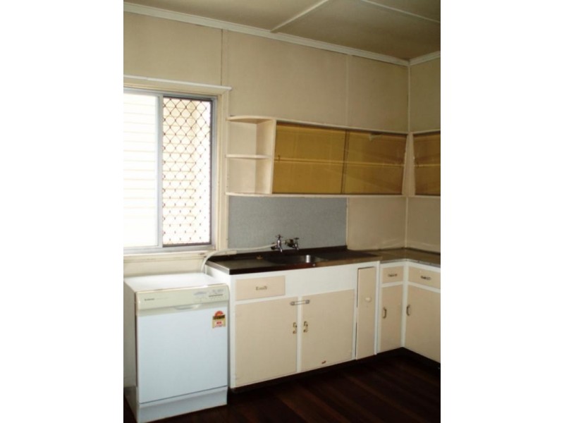 145 Whitehill Road, Eastern Heights QLD 4305