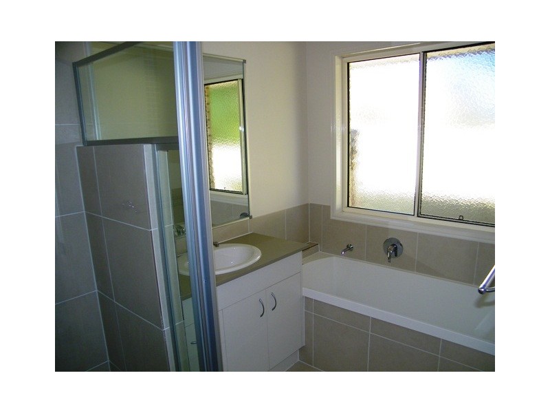 70 Avon Street, Leichhardt QLD 4305