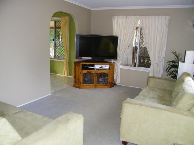 14 Equestrian Drive, Yamanto QLD 4305