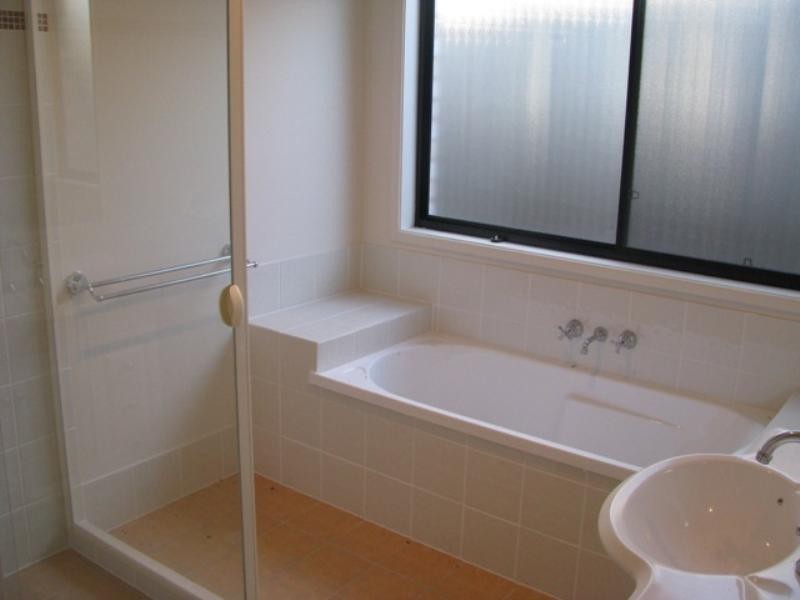 91 Rockman Drive, Raceview QLD 4305