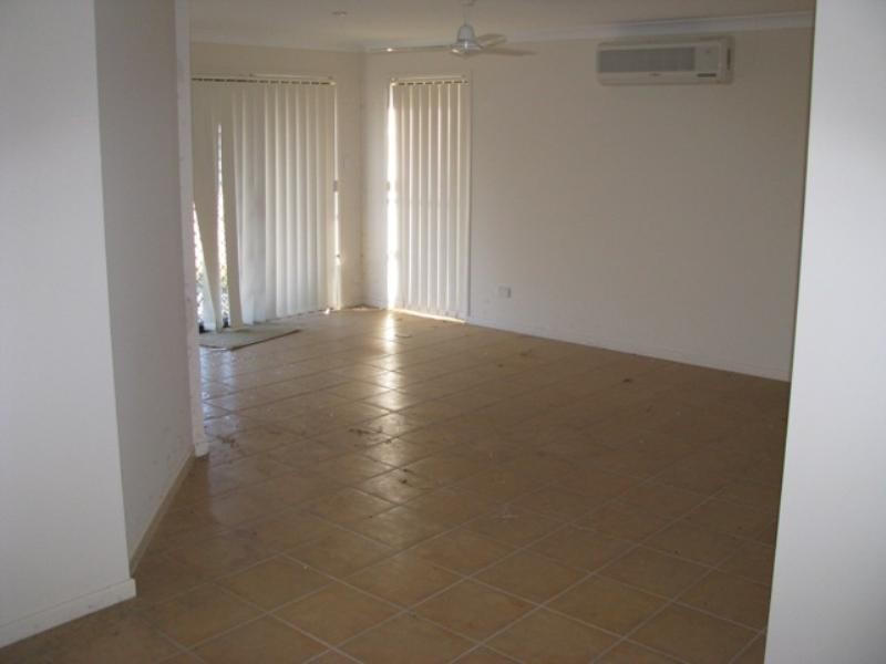 91 Rockman Drive, Raceview QLD 4305