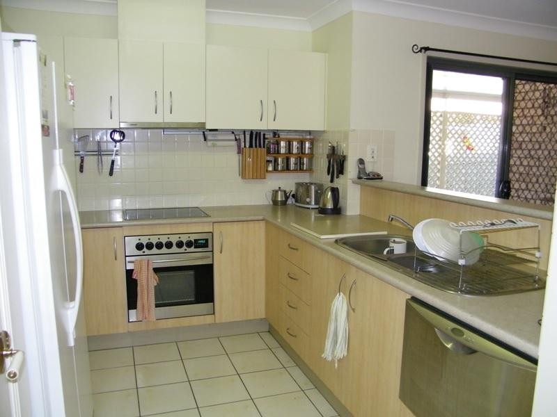 19 Elmhurst Crescent, Flinders View QLD 4305