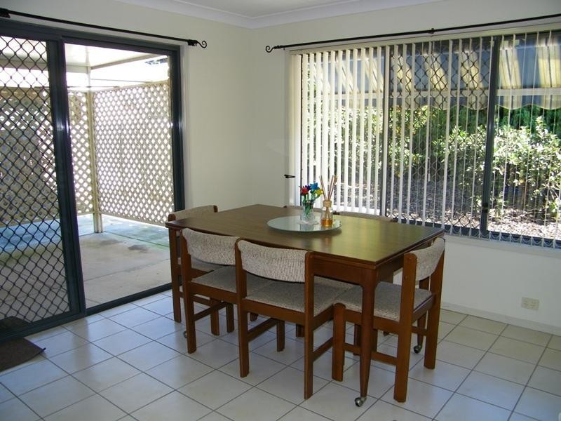 19 Elmhurst Crescent, Flinders View QLD 4305