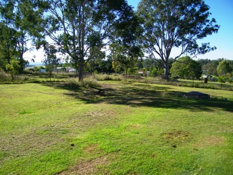 13-15 Wellington Rise, Willowbank QLD 4306