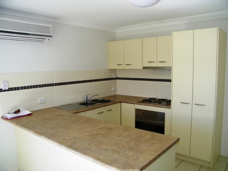 102 Anna Drive, Raceview QLD 4305