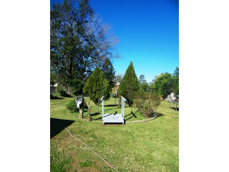 37 McGregor Street, Harrisville QLD 4307