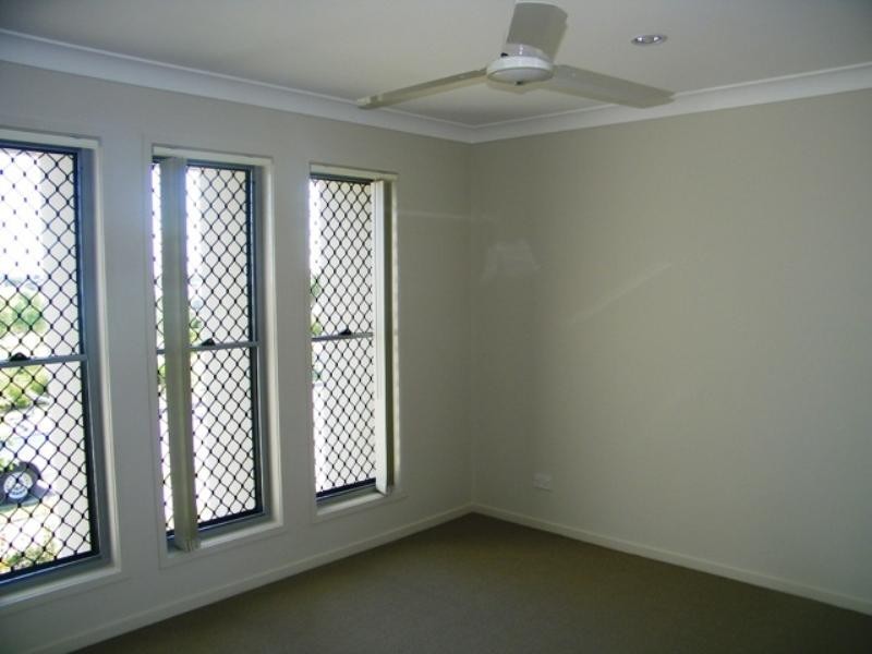 72 Harold Reinhardt Street, Redbank Plains QLD 4301