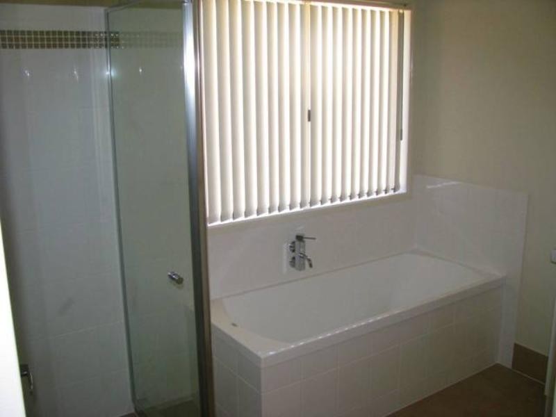 89 High Street, Blackstone QLD 4304