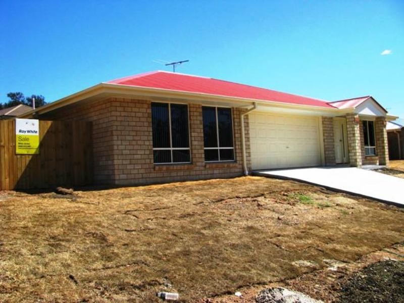 5 Eric Drive, Blackstone QLD 4304