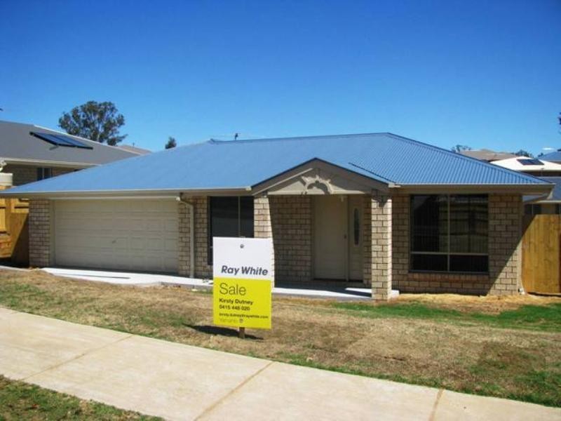 11 Eric Drive, Blackstone QLD 4304