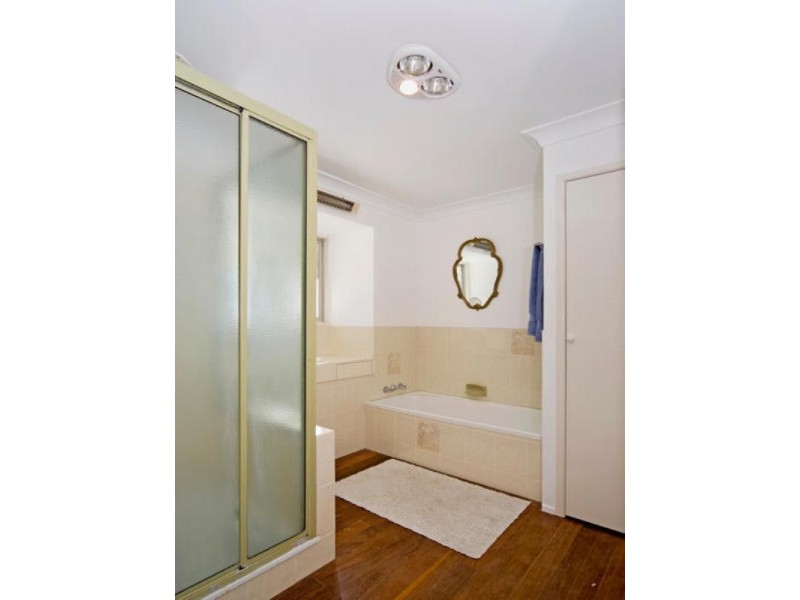 28-30 Hall Street, Yamanto QLD 4305