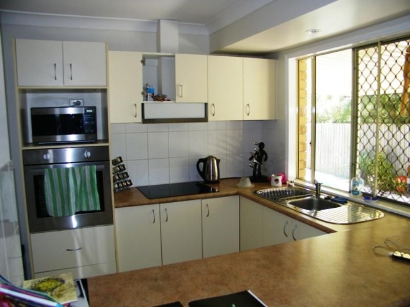 345 South Station Road, Raceview QLD 4305