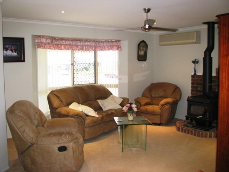 145 Edwards Street, Flinders View QLD 4305