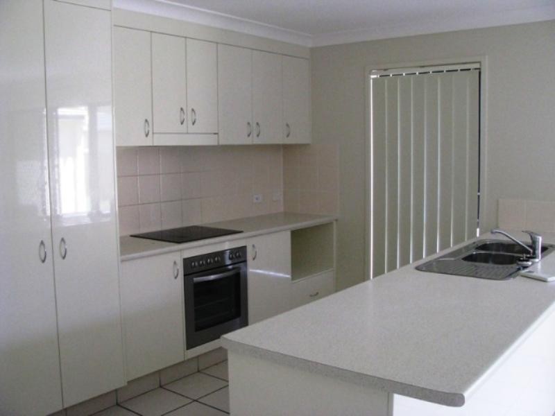 10 Bosswood Court, Yamanto QLD 4305