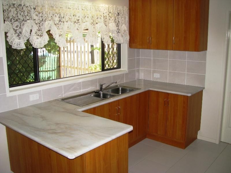 23 Pine Street, Flinders View QLD 4305