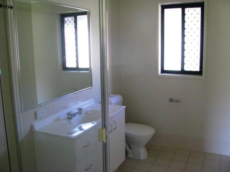 11 Bosswood Court, Yamanto QLD 4305