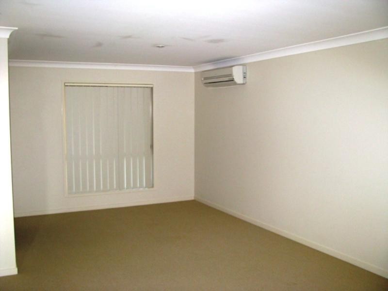 7 Bosswood Court, Yamanto QLD 4305