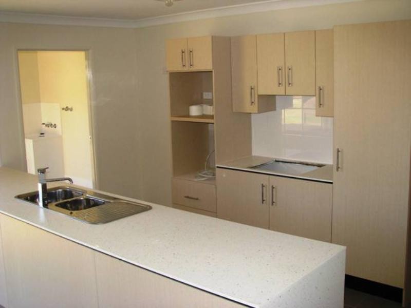 87 High Street, Blackstone QLD 4304