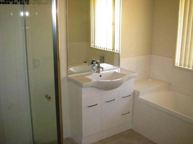 87 High Street, Blackstone QLD 4304