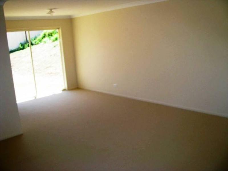 114 High Street, Blackstone QLD 4304