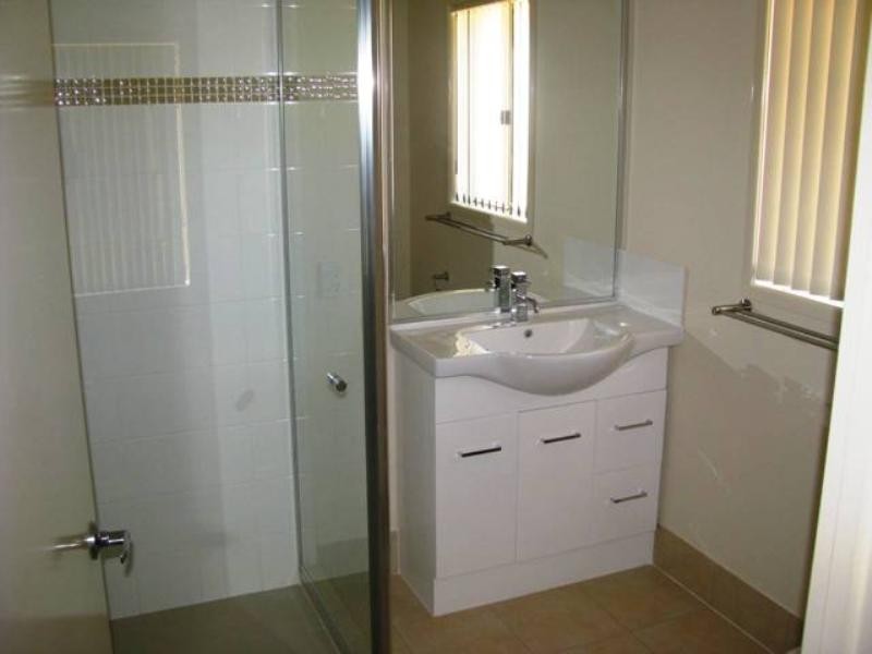 114 High Street, Blackstone QLD 4304