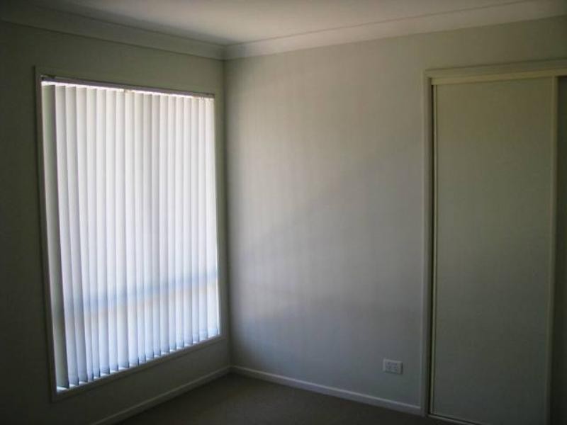 17 Figtree Court, Yamanto QLD 4305