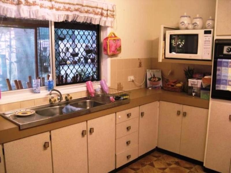 2 Marginson Street, Leichhardt QLD 4305