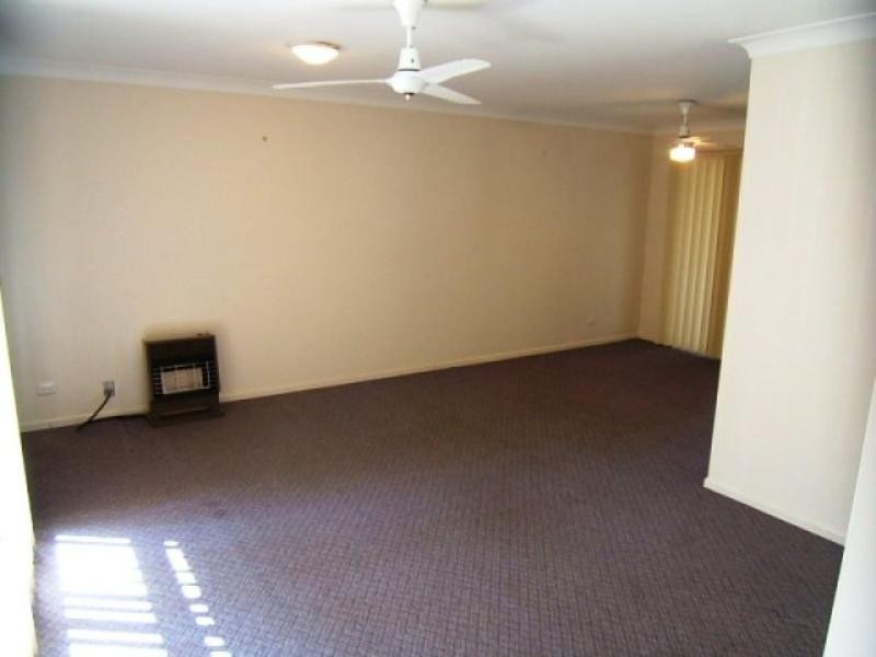 27 Edith Street, North Ipswich QLD 4305