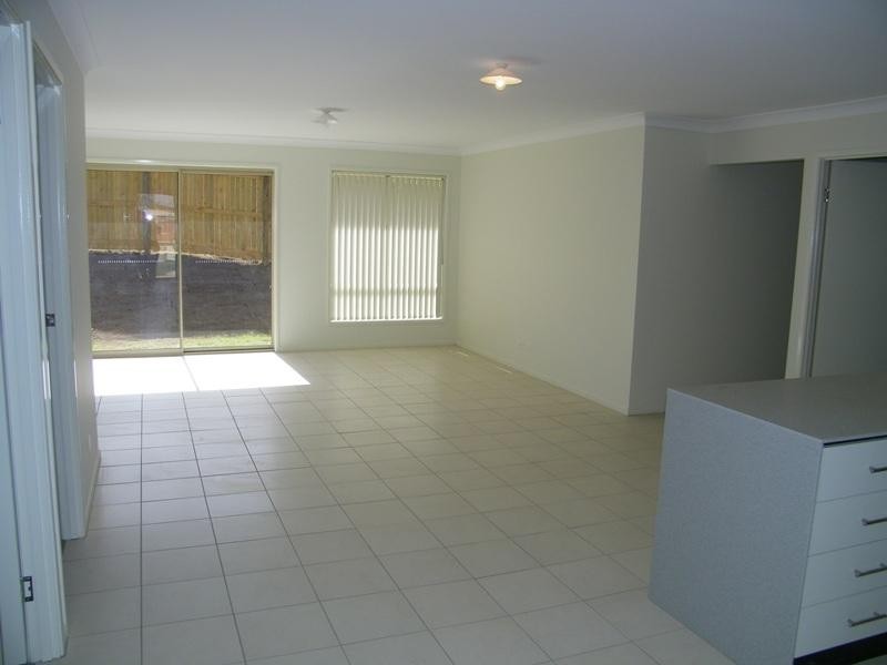 5 Figtree Court, Yamanto QLD 4305