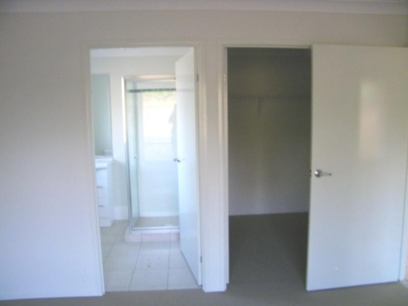 13 Figtree Court, Yamanto QLD 4305