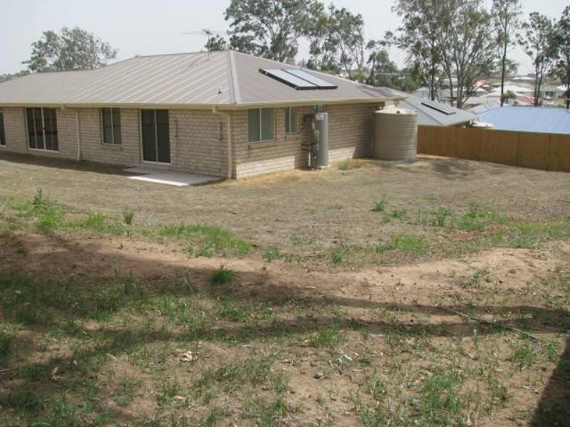 15 Figtree Court, Yamanto QLD 4305