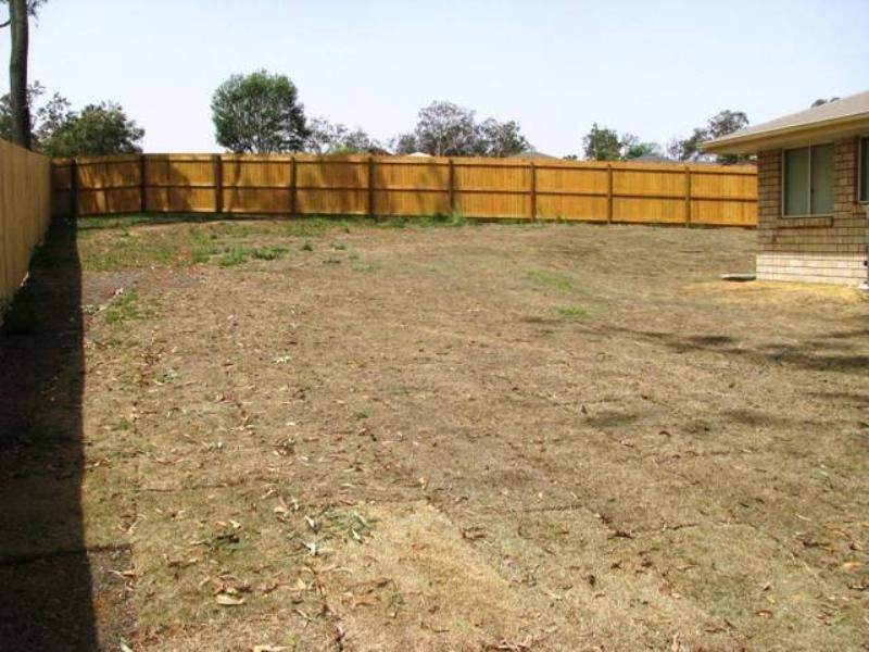 15 Figtree Court, Yamanto QLD 4305