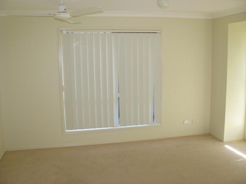 122 Anna Drive, Raceview QLD 4305