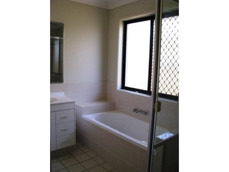 7 Aloe Street, Yamanto QLD 4305