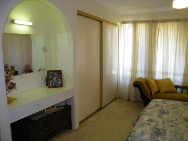 24 Glode Avenue, Churchill QLD 4305