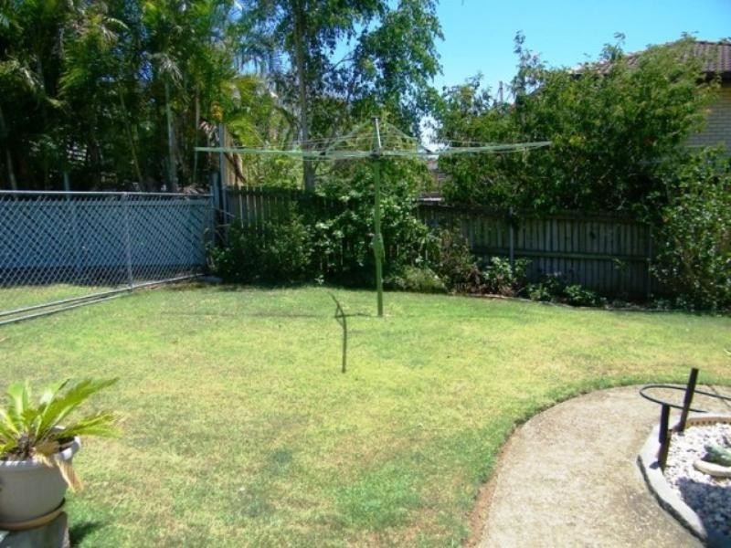 24 Glode Avenue, Churchill QLD 4305