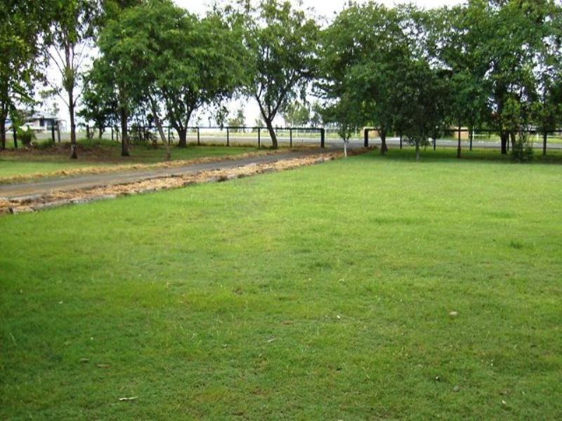 33 Roland Court, Peak Crossing QLD 4306